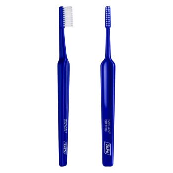 Brosse à dents implant orthodontie TePe - une brosse à dents