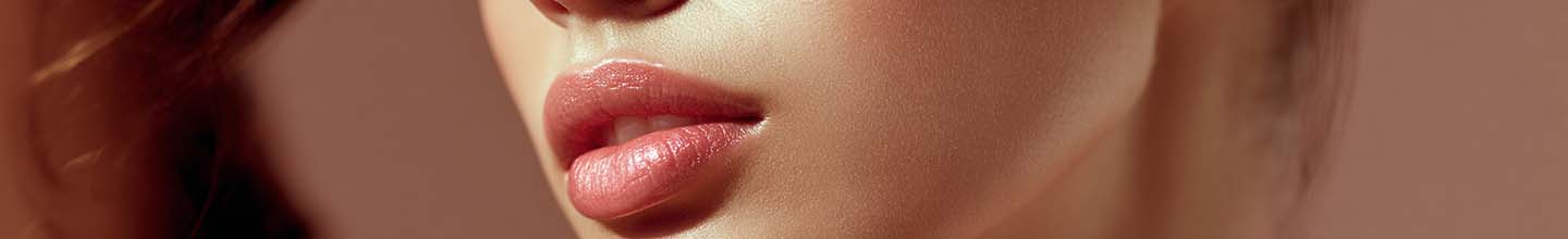Est-ce que l'eau micellaire nettoie le visage ?