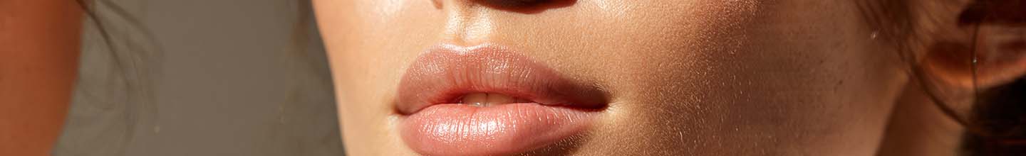 Quel produit pour nettoyer le visage en profondeur ?